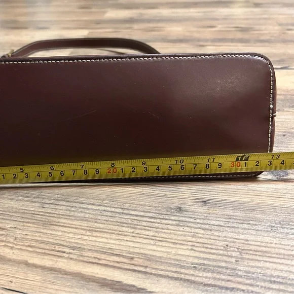 Etienne Aigner Cream and Brown Shoulder Bag - Picture 13 of 13